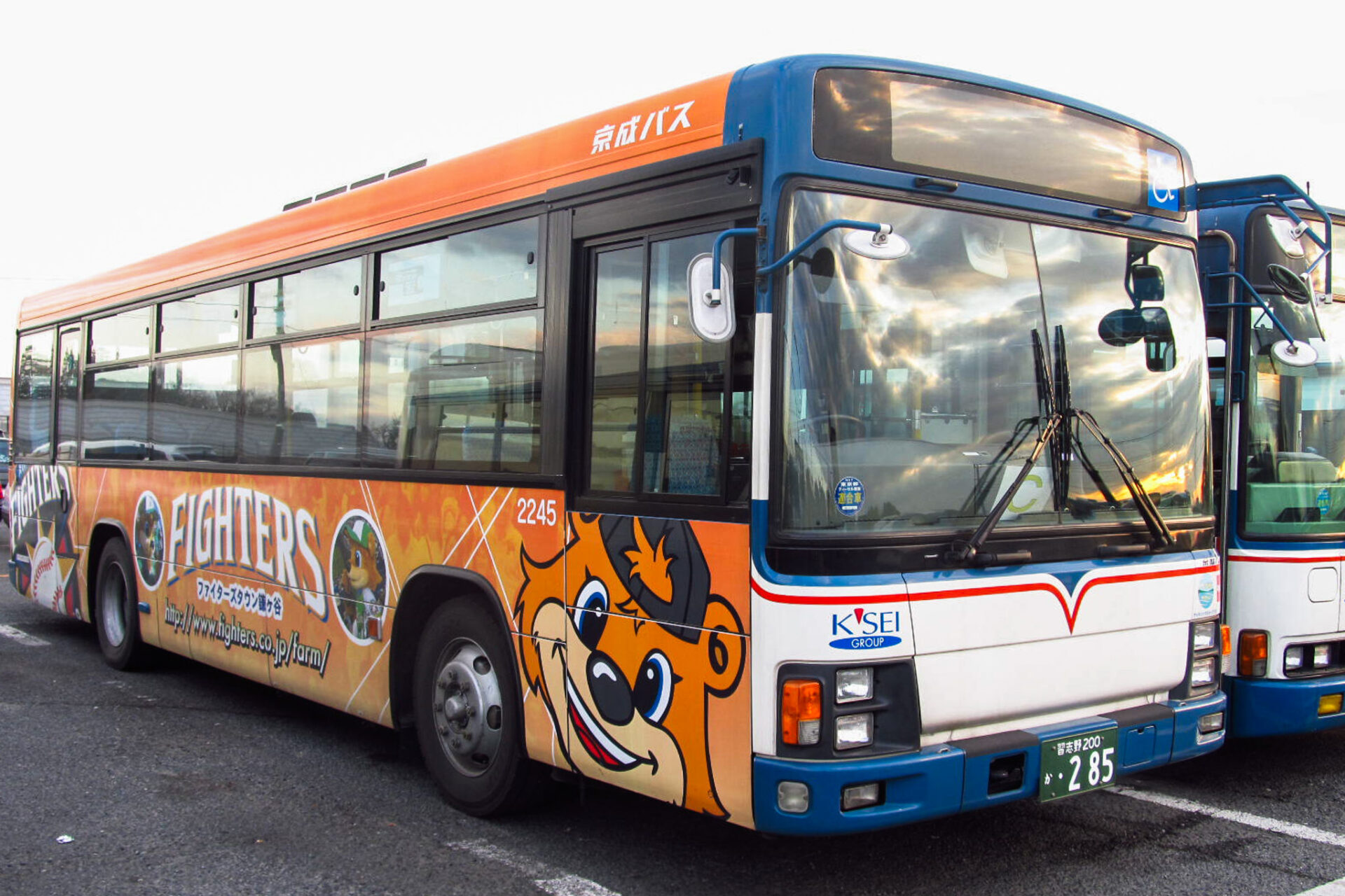 京成バス 習志野200か285（市川営業所：2245） | わくわくバス
